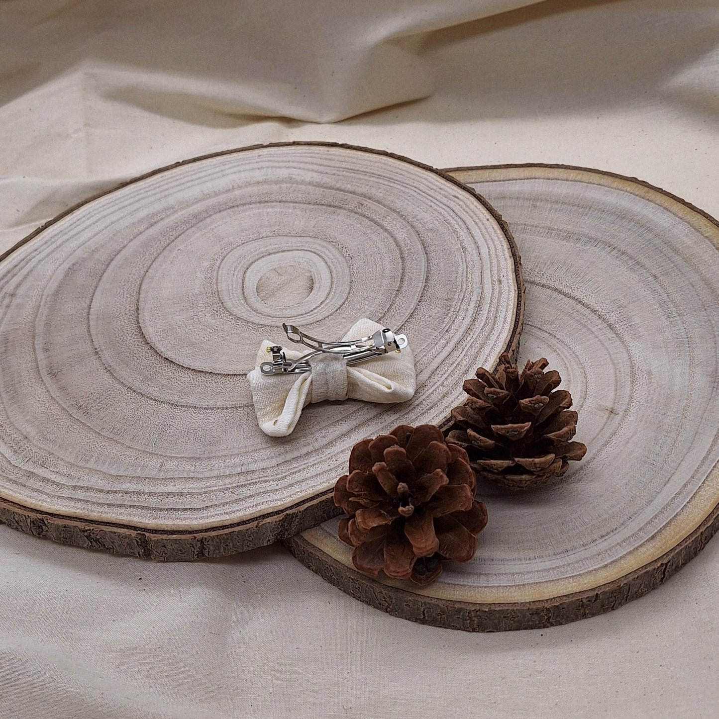 Barrette _ Ecru à pois